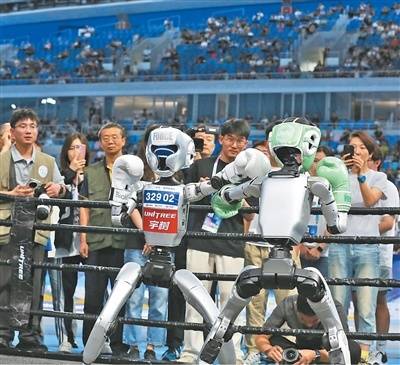 特温特vsPSV埃因霍温
_全球首个人形机器人运动会精彩瞬间（新时代画卷）