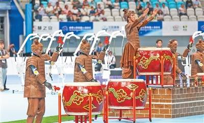 特温特vsPSV埃因霍温
_全球首个人形机器人运动会精彩瞬间（新时代画卷）
