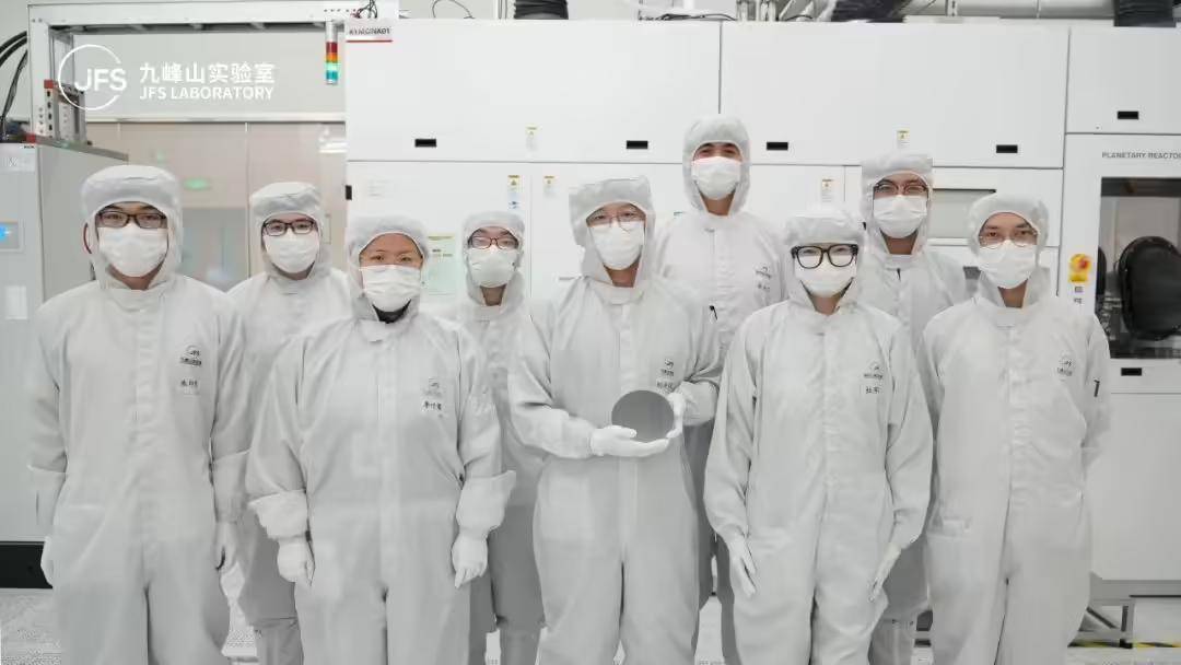 如何注册皇冠足球代理
_推动国产光芯片成本大降如何注册皇冠足球代理
，我国成功开发6英寸InP激光器与探测器外延工艺！