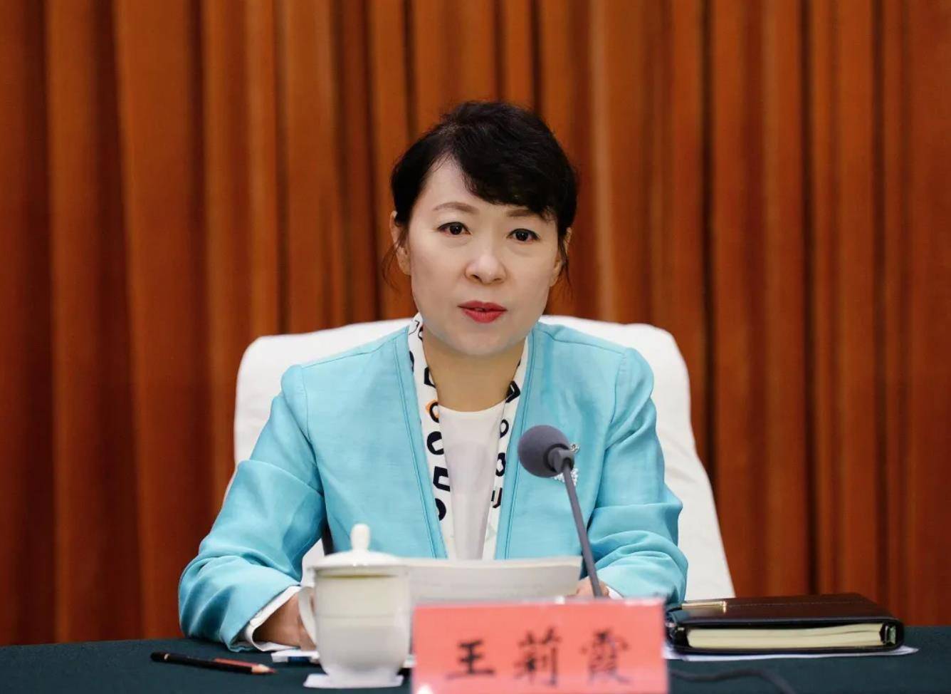 皇冠信用網登2
_极目政情丨61岁女“老虎”王莉霞被查！系今年第三名任上被查的省级政府“一把手”皇冠信用網登2
，上周还在指挥工作