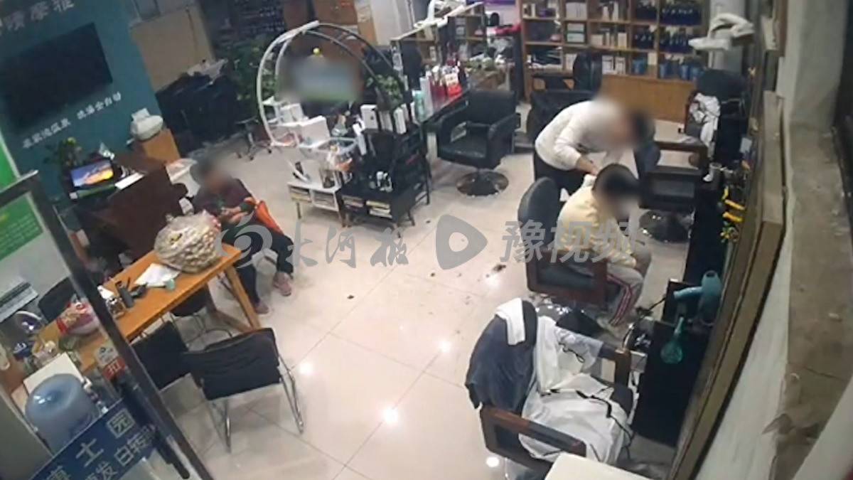 皇冠信用网去哪里弄
_“监控看不出来”皇冠信用网去哪里弄
，给女孩擦碎发时被指猥亵，理发师不服行拘处罚起诉警方