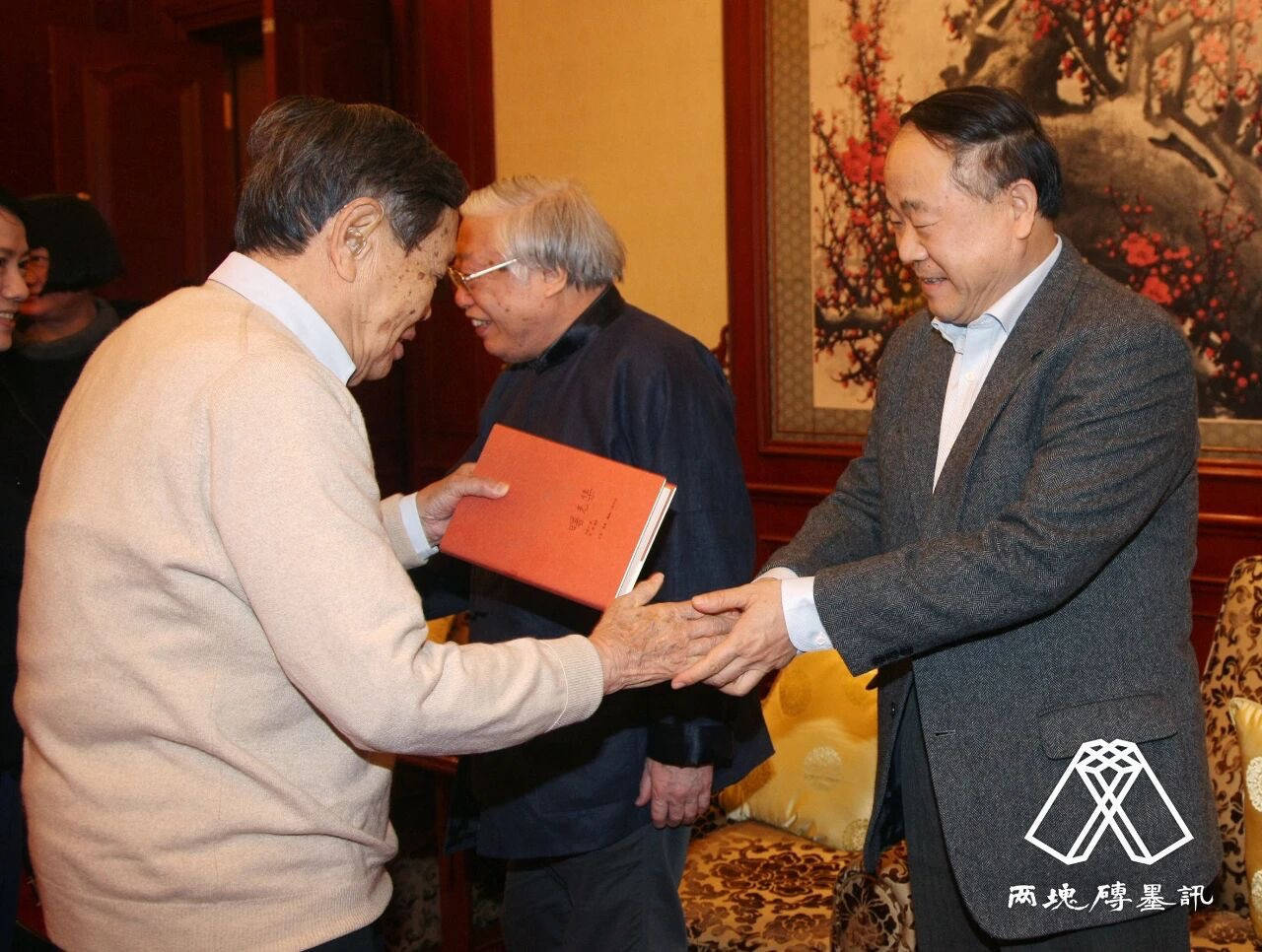 皇冠信用盘代理申请
_窑变|莫言悼杨振宁皇冠信用盘代理申请
,写了一首诗:先生原本仙乡客……