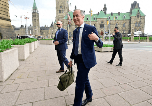 世界杯投注是哪个网站
_特朗普深夜发文世界杯投注是哪个网站
，宣布终止谈判！中国已接到通知，美亲密盟友倒戈？卡尼对华抛出橄榄枝