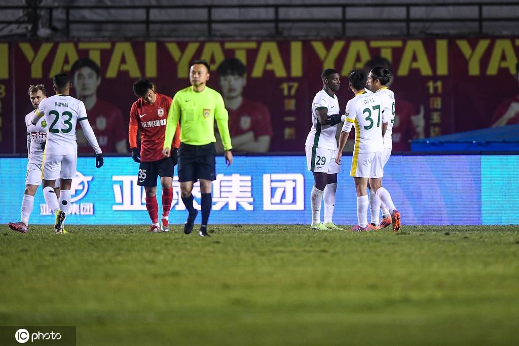 2022足球平台出租
_中超-塞鸟反戈法比奥梅开二度 亚泰0-4国安保级希望渺茫