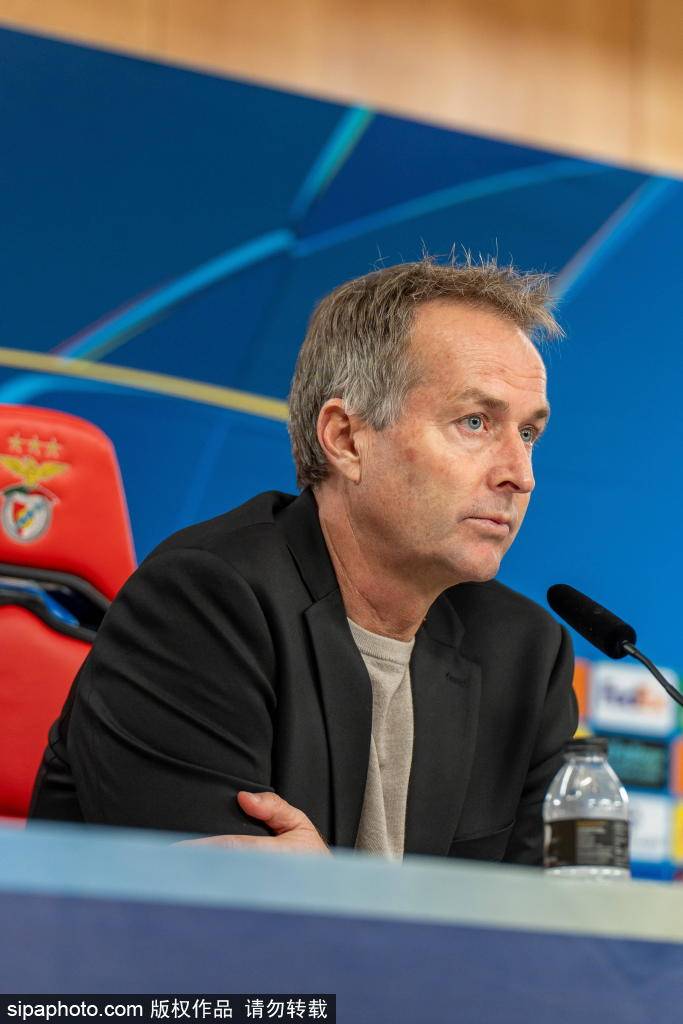 皇冠信用网最新地址
_国足选帅内幕：专家组一致看好巴迪亚皇冠信用网最新地址
，背后隐藏的执教哲学与战术分析