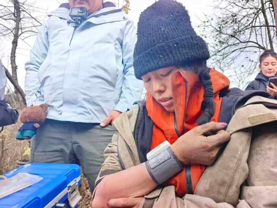 皇冠信用盘账号注册
_张家界七星山荒野求生5名选手血钾超标 目前15人没人退赛