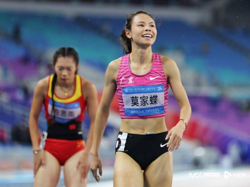 皇冠信用盘登3代理
_又是0.12秒决胜负皇冠信用盘登3代理
!莫家蝶不敌刘英兰获女子400米亚军