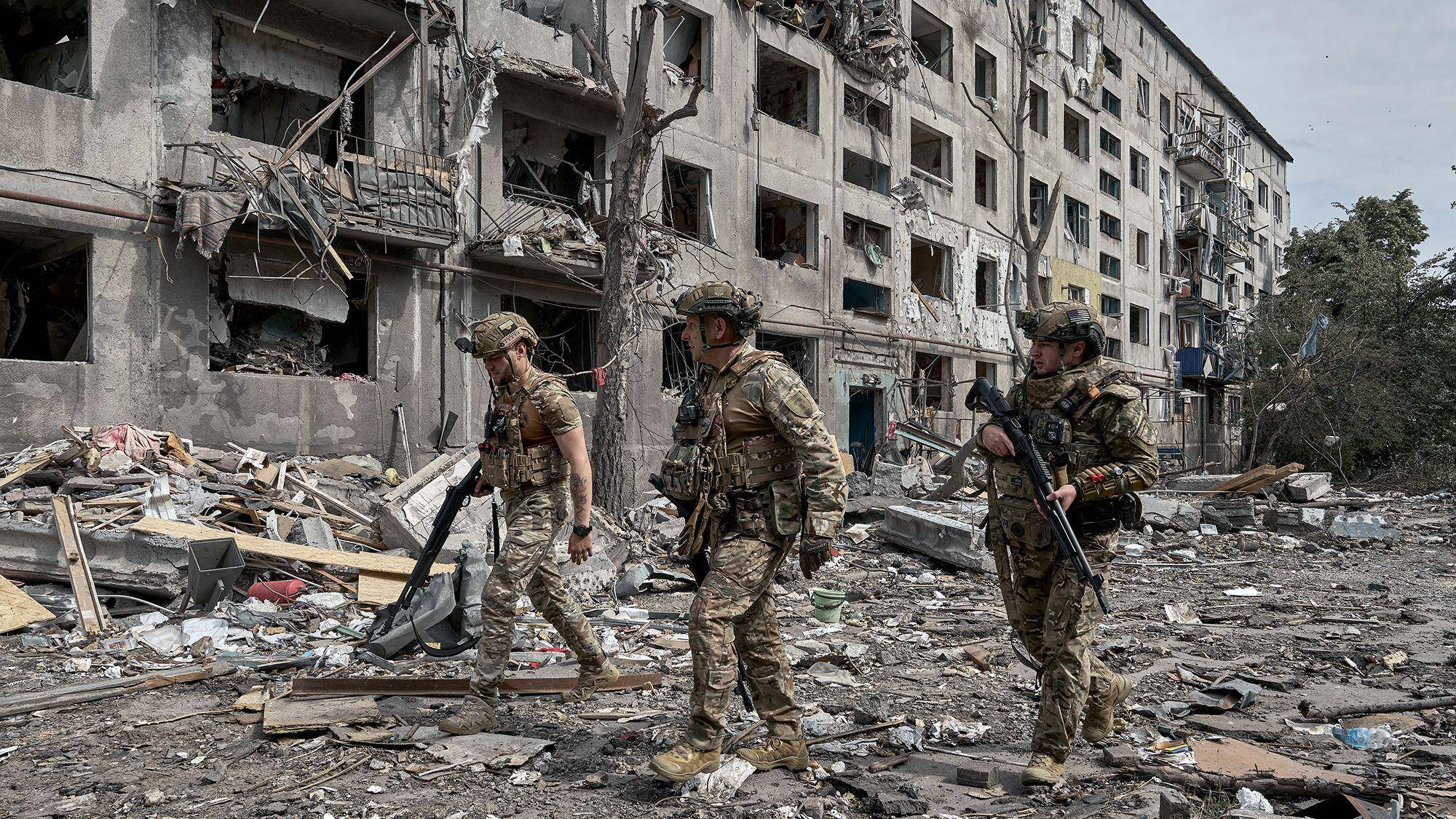 皇冠信用平台出租出售
_俄罗斯坦克大军强突乌克兰第七州皇冠信用平台出租出售
，美媒：乌军一个旅仅有30%官兵