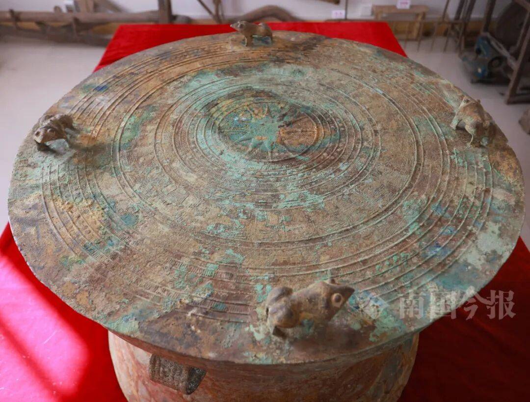 皇冠信用网登3代理
_柳州钓鱼阿叔竹林挖蚯蚓皇冠信用网登3代理
,竟挖出千年前的“大宝贝”!