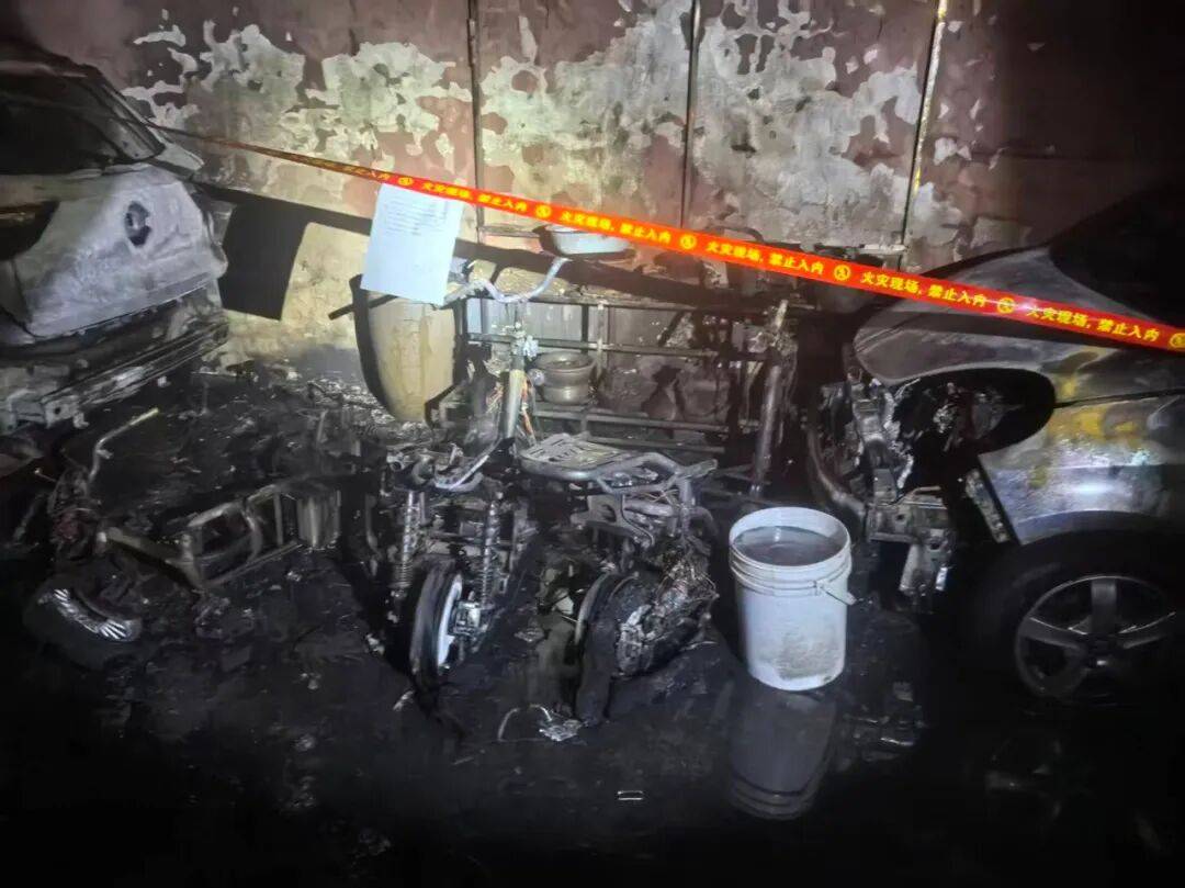 皇冠会员网址_集中曝光皇冠会员网址！郑州市2025年11月共发生13起电动自行车火灾！