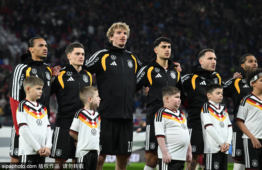 皇冠信用网代理怎么申请
_瓦科夺得中超MVP：山东泰山的“大腿”易主皇冠信用网代理怎么申请
，克雷桑又该何去何从？