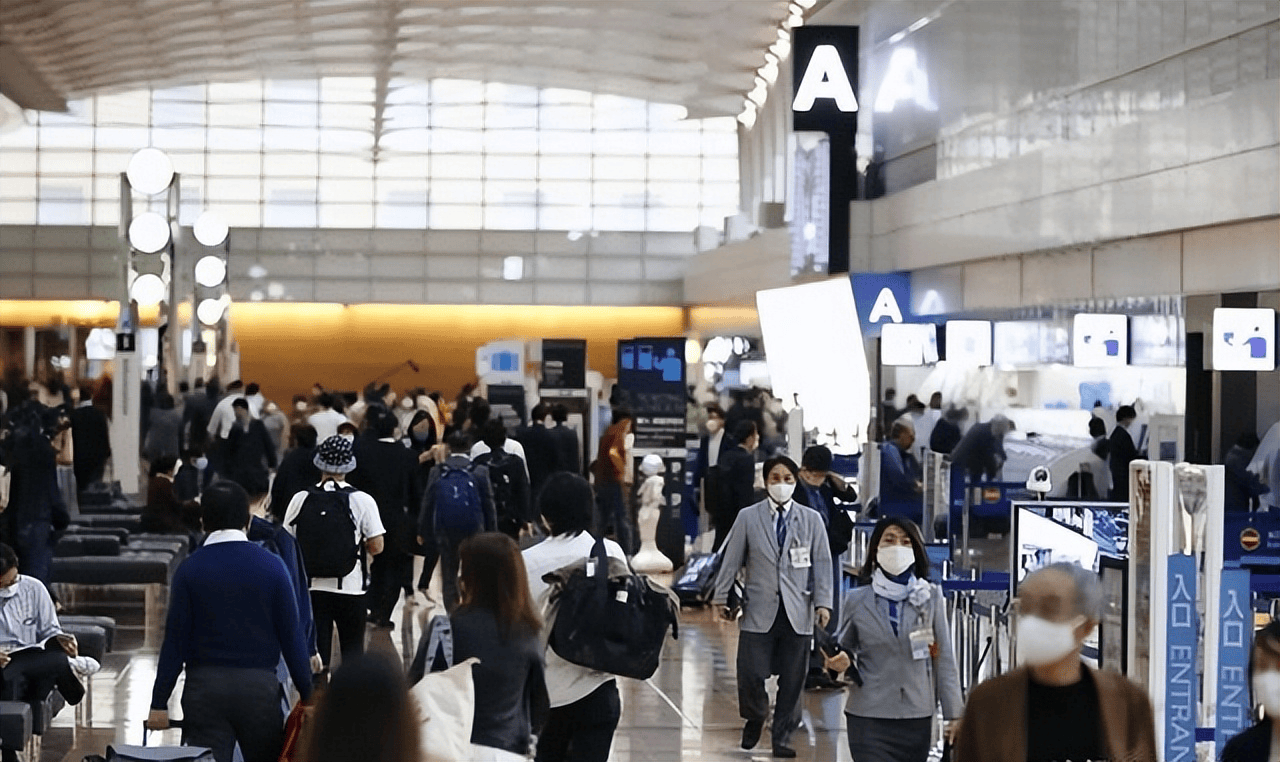 女王公园巡游者vs查尔顿_万万没想到！中日46条航线全部停飞女王公园巡游者vs查尔顿，不料“妖魔鬼怪”集体现形