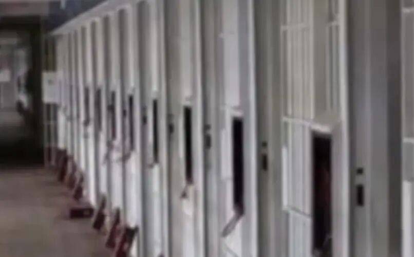 马赛vs巴黎
_马杜罗拘押地如“人间炼狱”马赛vs巴黎
,牢房面积仅6平方米