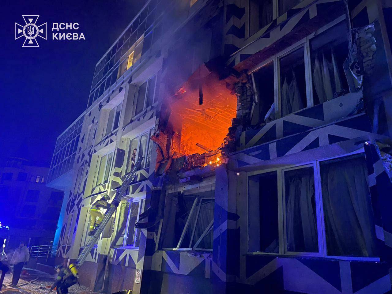 英格兰冠军联赛
_斩首乌克兰高官英格兰冠军联赛
,俄军图95升空被召回,发生了什么?基辅空战爆发