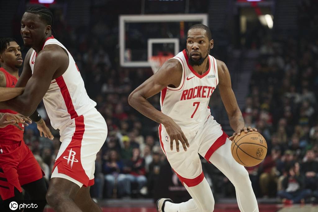 德國甲組聯賽_杨瀚森2分1板1助杜兰特空砍30+12 开拓者背靠背再胜火箭