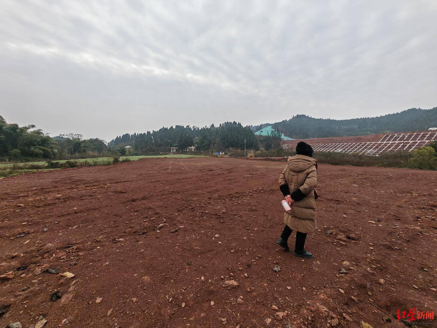 皇冠信用盘额度
_南充一村庄村民房屋因建高速路拆迁皇冠信用盘额度
,至今未找到新宅基地建房 官方回应