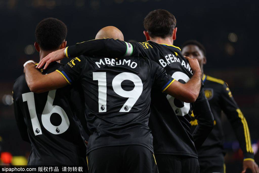 皇冠足球管理平台出租_阿森纳主场对阵桑德兰：12胜5平的神话被打破皇冠足球管理平台出租，争冠之路蒙阴影！