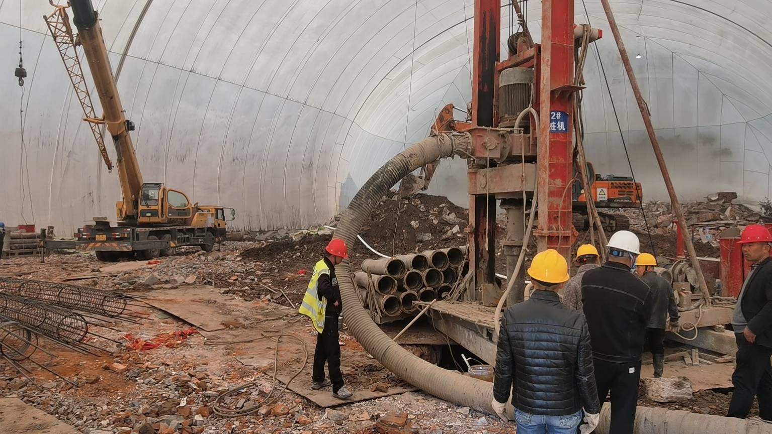 正版皇冠信用网代理_湖北首例!巨型“气球”罩住4000㎡施工工地正版皇冠信用网代理,扬尘和噪声通通“锁”在球内不扰民