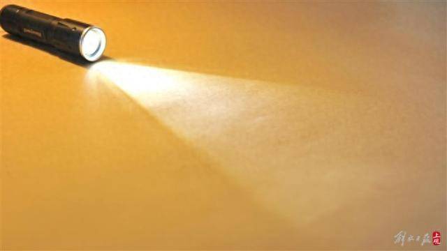 皇冠信用盘额度_宁波市原副市长王仁洲皇冠信用盘额度，主动投案