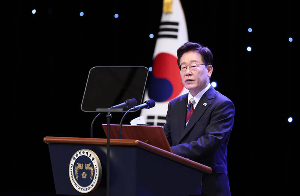 皇冠正网_韩国追缴亲日反民族行为者财产；特朗普发布与金正恩合影皇冠正网，重申与其“相处得非常好”|新黄河·环球午报